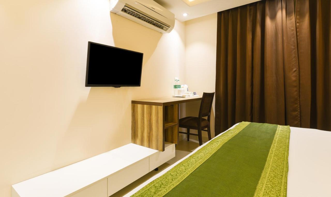 Treebo Iffco Chowk Gurgaon Exterior photo