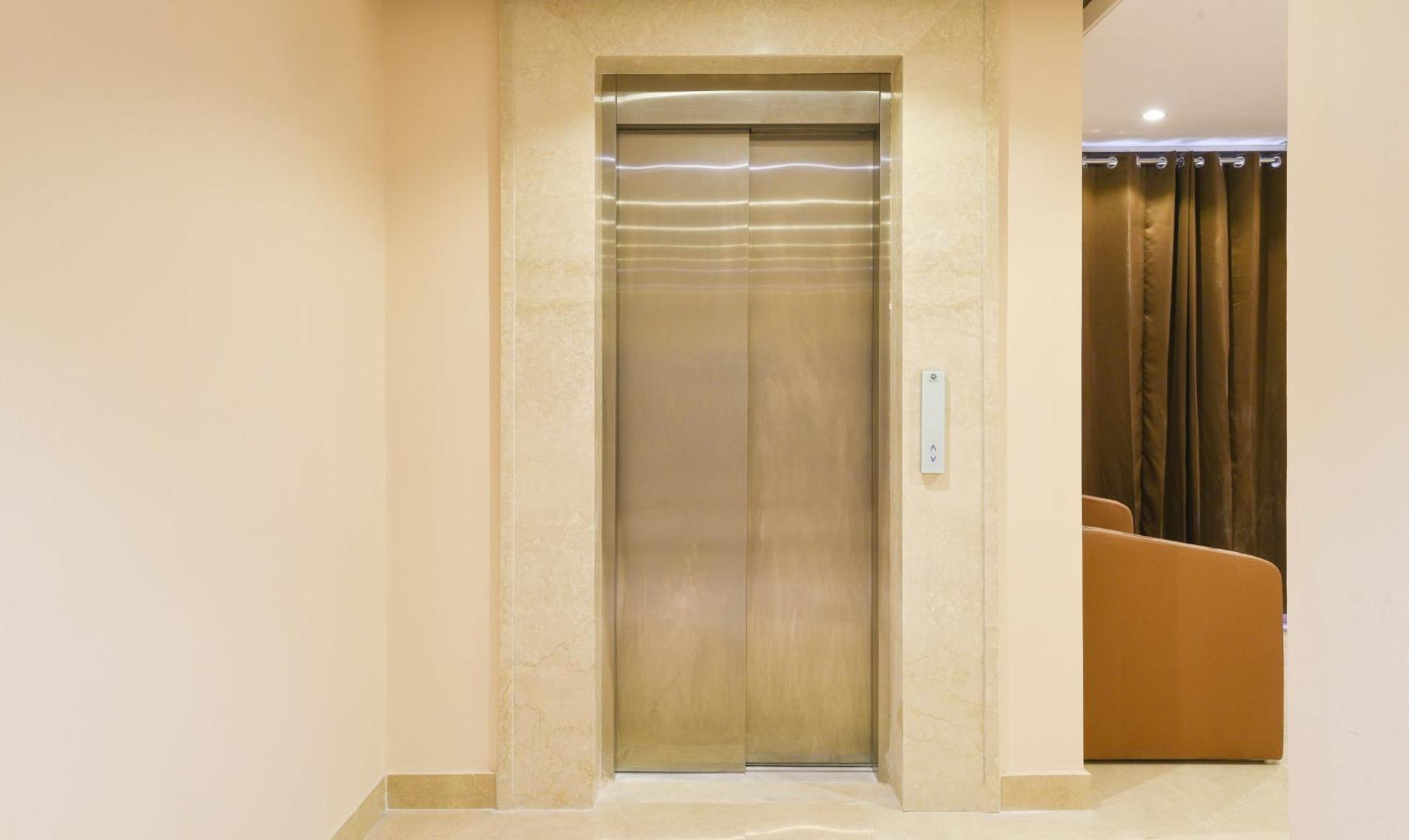 Treebo Iffco Chowk Gurgaon Exterior photo
