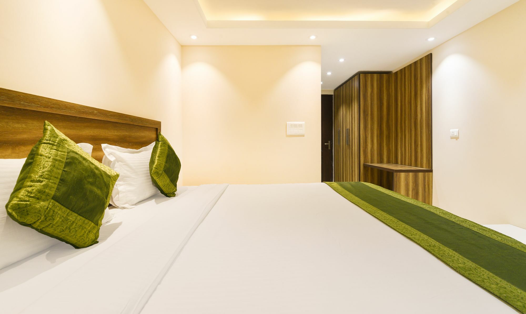 Treebo Iffco Chowk Gurgaon Exterior photo